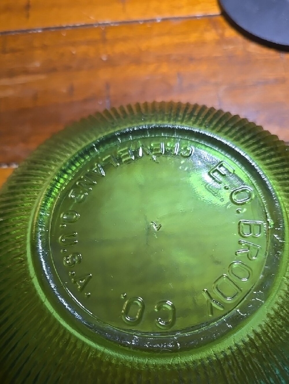 E.O. Brody Co. Vintage Green Bowl - Picture 2 of 4
